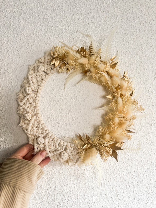 ATELIER COURONNE MACRAME ET FLEURS SECHEES -